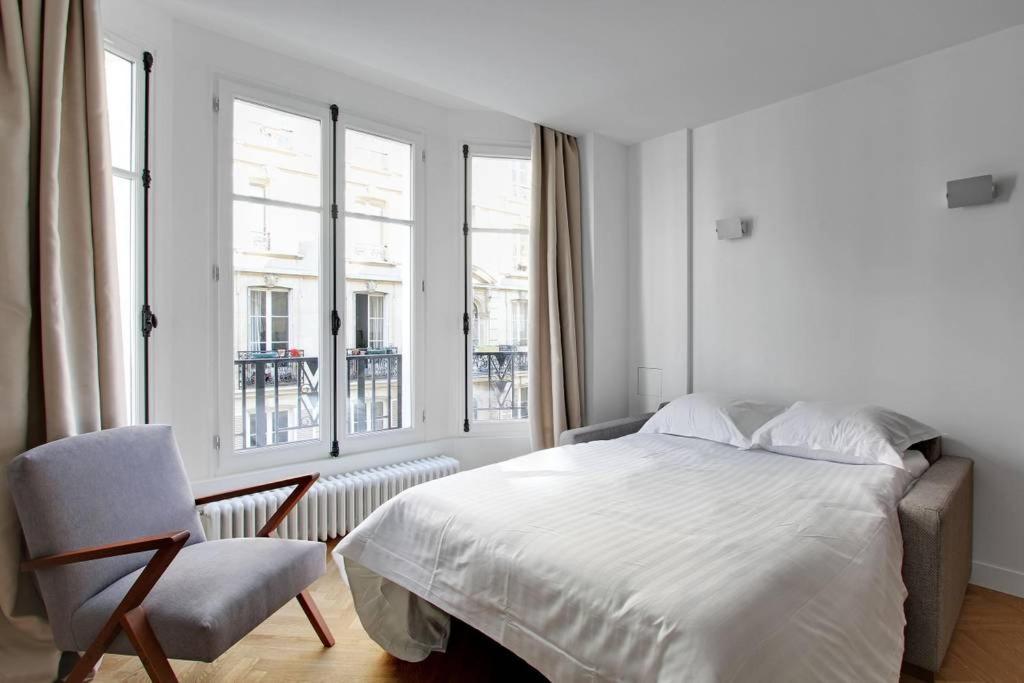 Pick A Flat'S Apartments In Saint Michel - Rue Du Sommerard Paris Bagian luar foto