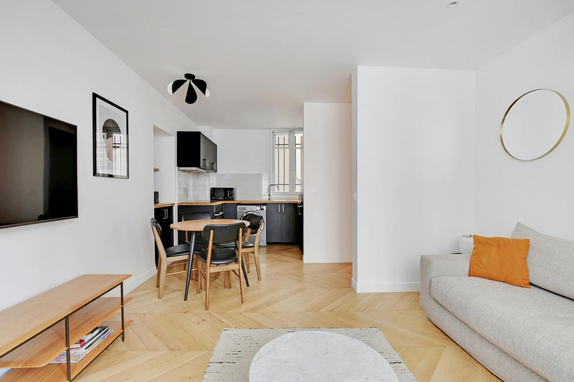 Pick A Flat'S Apartments In Saint Michel - Rue Du Sommerard Paris Bagian luar foto
